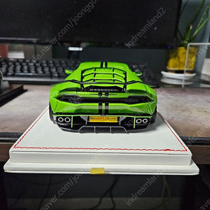 1:18 Davis & Giovanni 우라칸