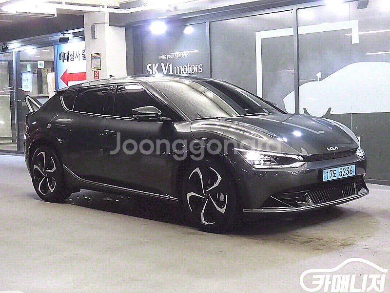 [기아]EV6 롱레인지 AWD 어스 2023 년 중고차 ◆최고의 서비스◆투명한 마인드◆ 중고--0