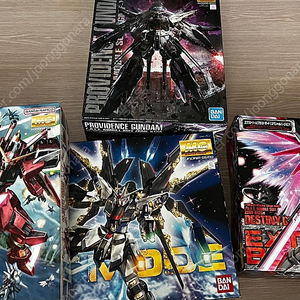 MG 건담시드 기체 4개 일괄 판매 (스트라이크 프리덤 풀버스트,데스티니 익스트림 블래스트,인피니티 저스티스,프로비던스)