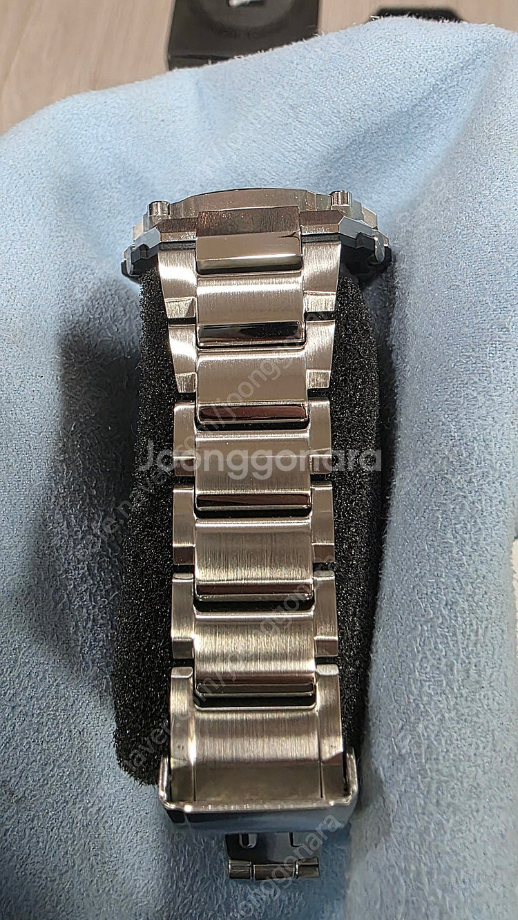 카시오 지샥 지스틸 GST-B600D-1ADR 새제품급--5