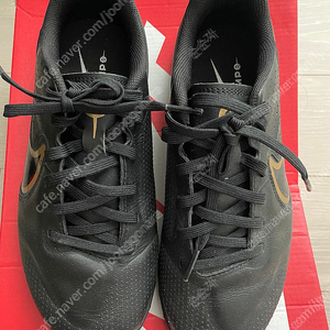 티엠포 레전드 9 TF 천연가죽 아동 여성 축구화/풋살화 DA1328-007 사이즈235