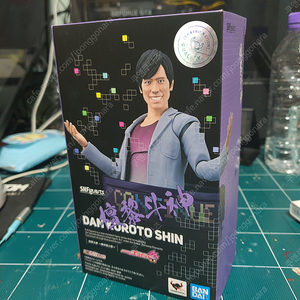 shf 가면라이더 에그제이드 단 쿠로토 신 피규어