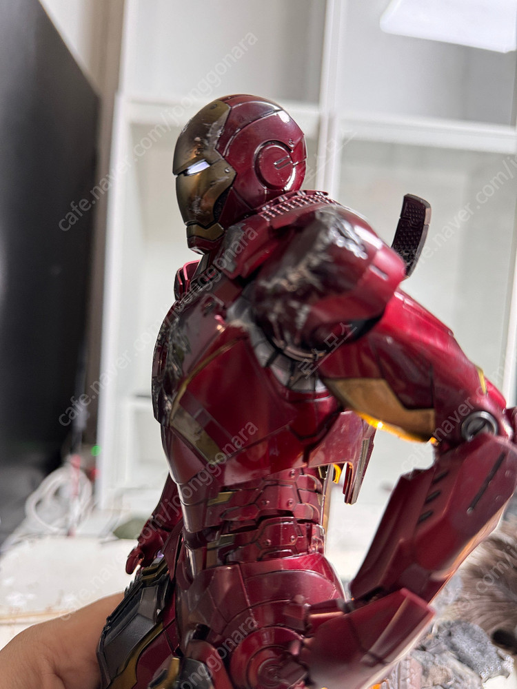 핫토이 마크7 다이캐스트 커스텀(LED 리페)및 기타 아이언맨 헬름 팝니다. 이미지