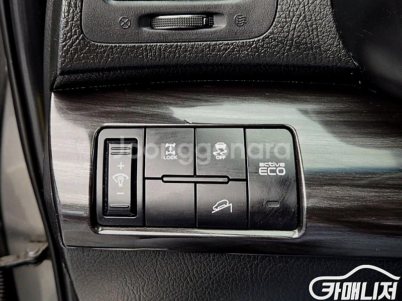 쏘렌토 R 디젤 4WD 2.2 TLX 2011 년 중고...--9