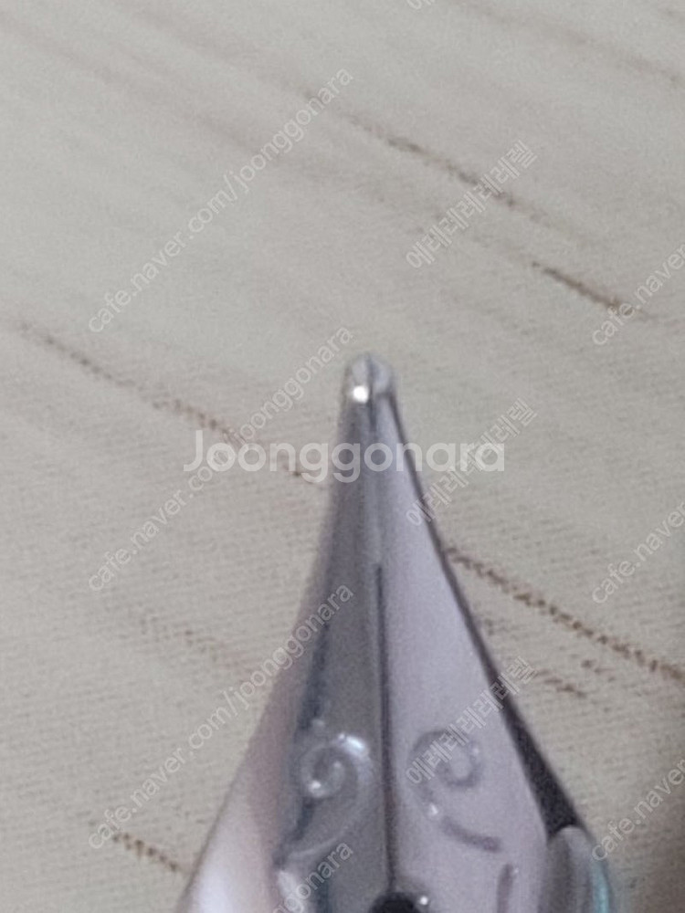 오로라 탈렌튬 미로 블루 14K M닙 만년필 판매합니다--2
