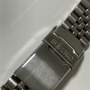 세이코 정품 skx007 오리지널 브레이슬릿 22mm 시계줄 러버밴드 시계밴드 22mm skx009 다이버 시계