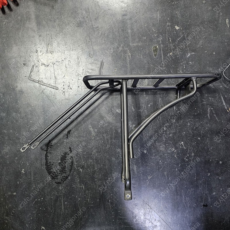 퀄리 q3 스포츠 투어 짐받이 판매합니다.--1