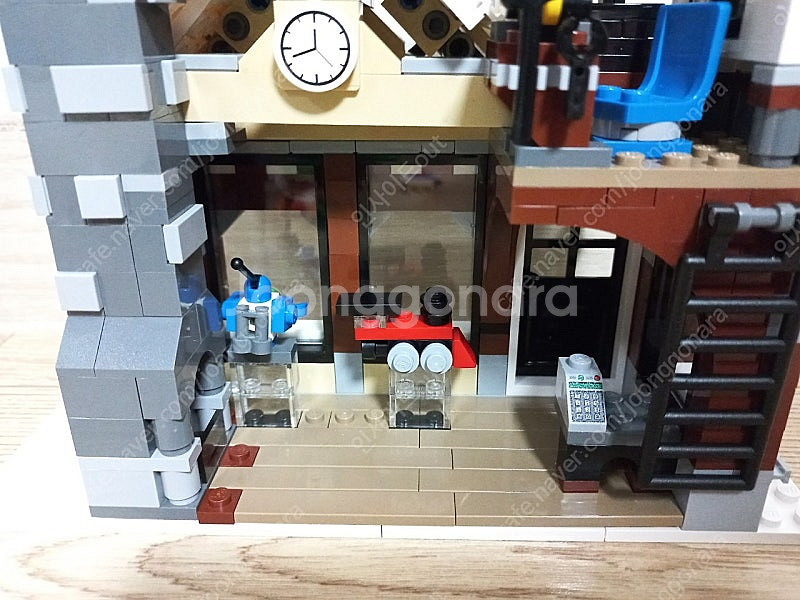 레고 10199 윈터토이샵 중고--3
