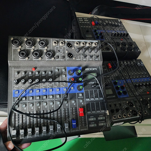 ZOOM L-8, L-12 LiveTrak 사운드 트렉 오디오믹서 팝니다.