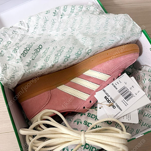 아디다스 스포티앤리치 스페지알 235 핑크 IH2610