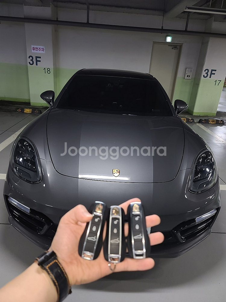 [판매] 포르쉐 718, 911, 카이엔, 타이칸, 파...--1