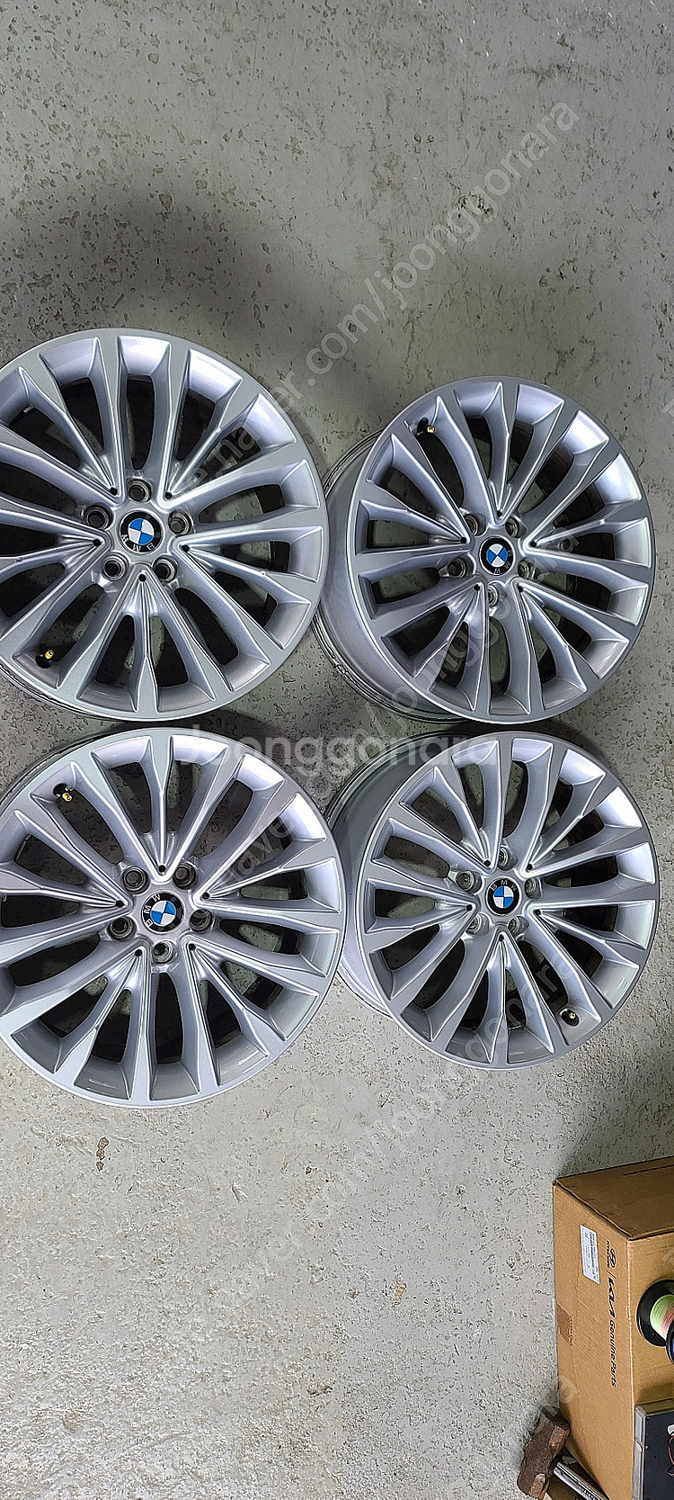 bmw 520D 럭셔리 G30 18인치 순정휠 대품판매...--3