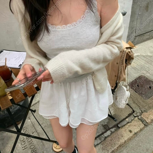 베르니마켓 소프 쇼츠 화이트