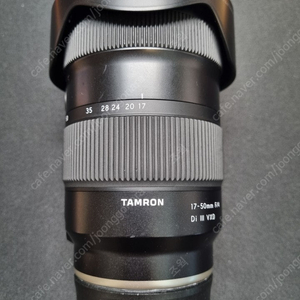탐론 FE마운트 17-50 F4 렌즈 판매합니다