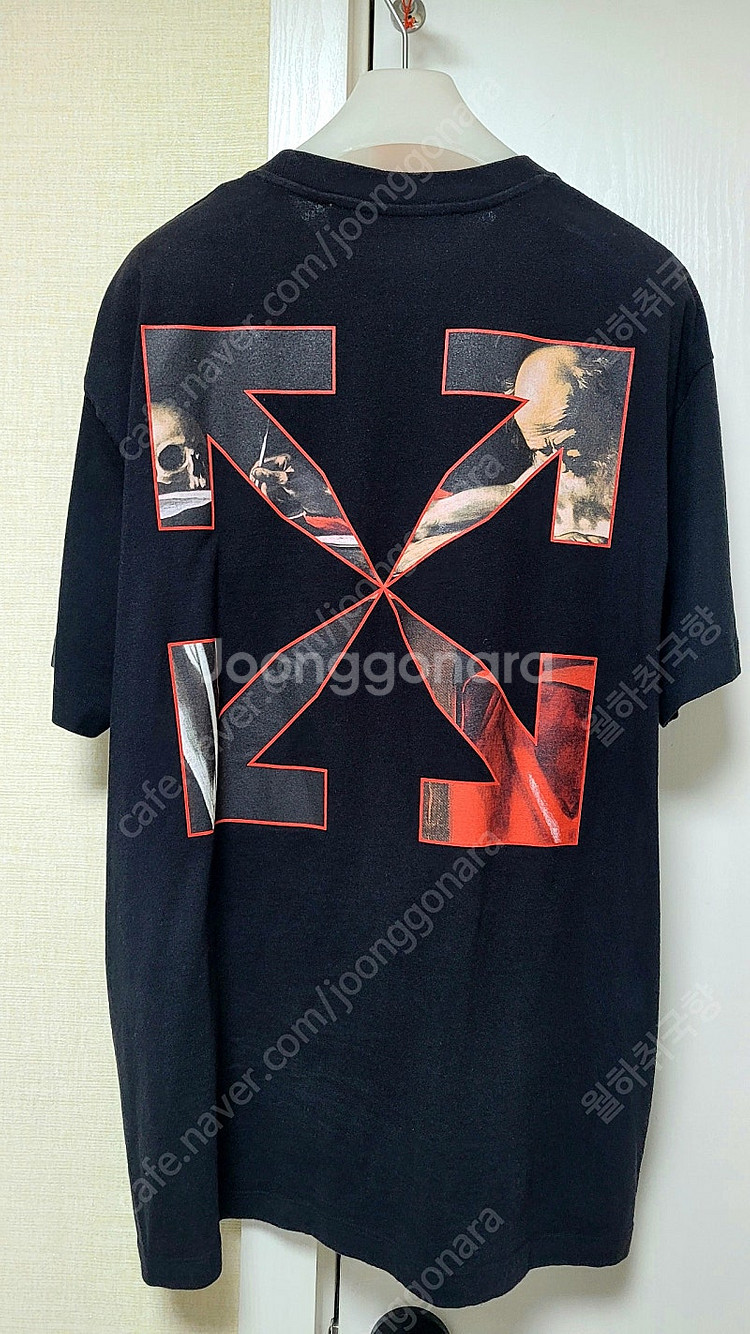 오프화이트 카라바지오 오버 반팔 티셔츠 블랙 xs--2
