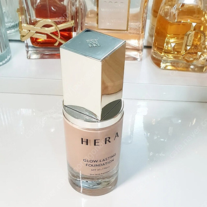 하루종일 예쁜피부표현 헤라 글로우 파데 훨더좋았던 구버젼. 기한긴상품.