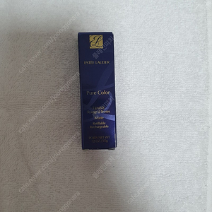 에스티로더 퓨어 컬러 립스틱 매트 676 플러테이셔스