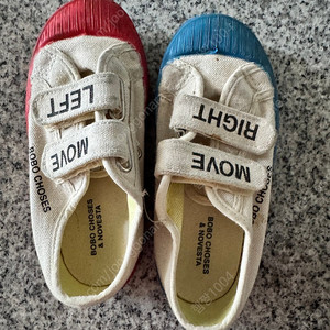 (중고상품, 정품) 보보쇼즈 * 노베스타 콜라보 라이트/레프트 로고 스니커즈 EU27(180mm)