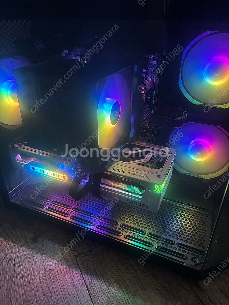 9070XT스틸레전드화이트로블랙교환하실분!--0