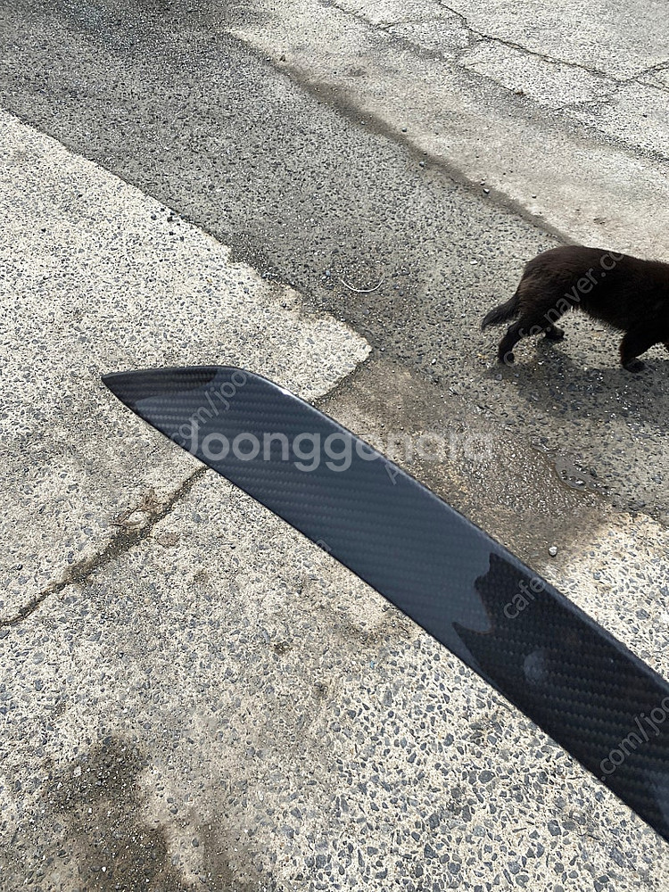 E63 AMG 정품 리어 스포일러 팝니다--2