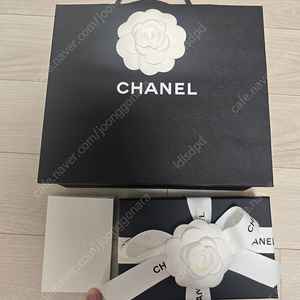 샤넬 클래식 캐비어 똑딱이 카드지갑 금장