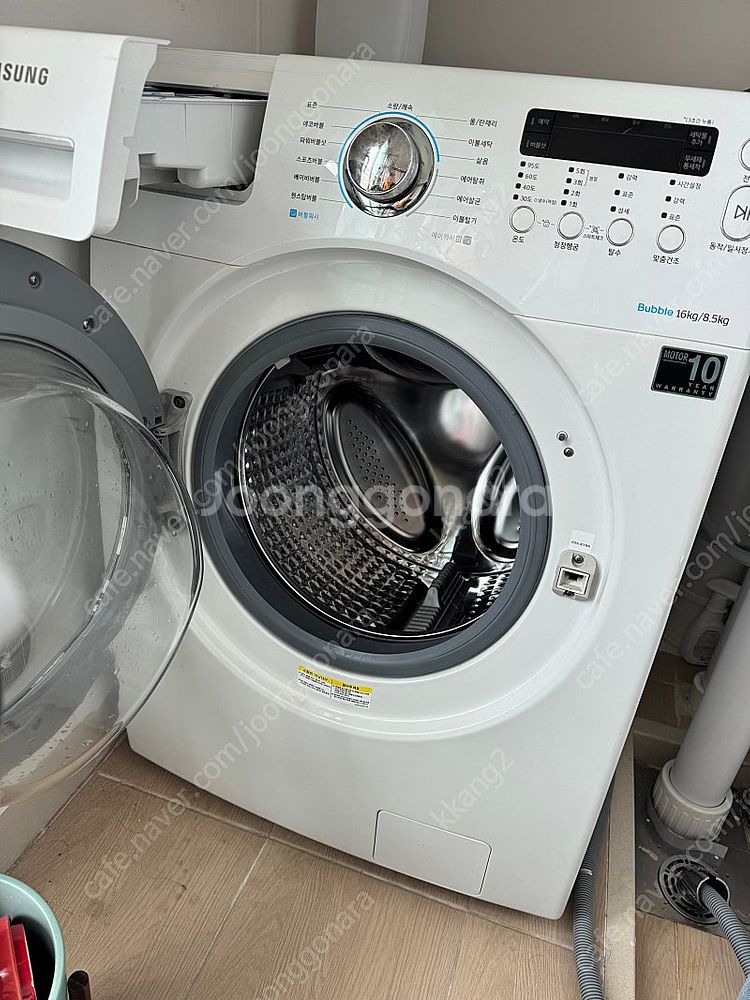 삼성 버블 16kg 세탁기 WD16J7100KW--1