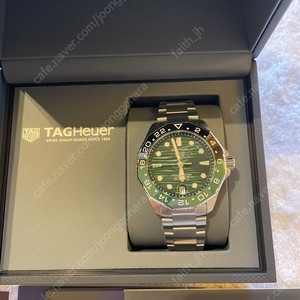 태그호이어 아쿠아레이서 300(신형) GMT 녹판(헐크) *새상품, 풀세트 / 러버 폴딩 스트랩 포함
