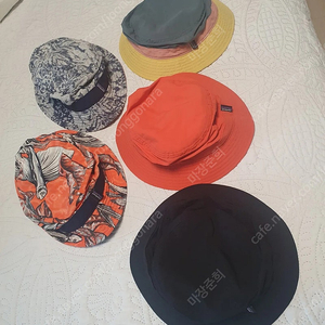 파타고니아 버킷햇 L 블랙,멀티,주황,페이즐리,물고기 판매합니다.