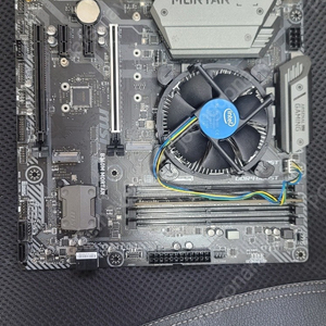 9400f+b360m박격포+ddr4 8g 팝니다.