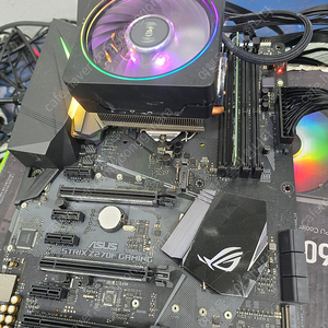 [가격 다운] i7-7700K CPU + ASUS ROG Z270F-GAMING 셋트로 판매 합니다!