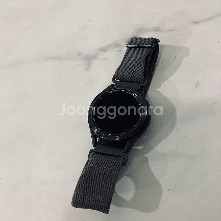 갤럭시 워치4 클래식 블랙 42MM 3만5천원 판매합니...--0