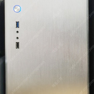 알루미늄 ITX 케이스 Kraft D4 팝니다. (mATX보드, LP형 그래픽 카드 장착 가능)