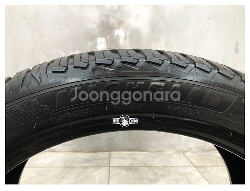 중고타이어 미쉐린 크로스클라이밋2 CC2 245/40R...--1