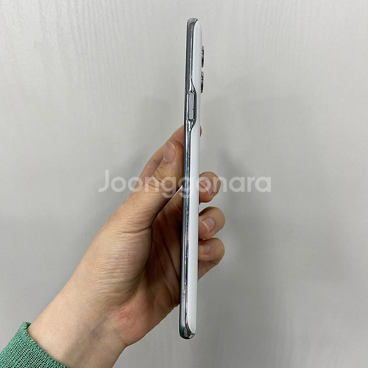 17557 Q920 5G 128기가 화이트 팝니다 7만...--4