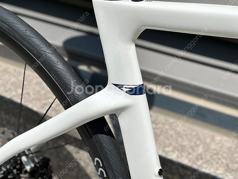 피나렐로 F5 105 Di2 로드 자전거--6