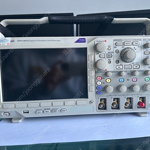 Tektronix DPO3014 오실로스코프 중고 판매합니다.