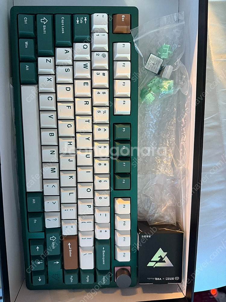 vxe75 그린키보드 청해호축 팝니다.--0