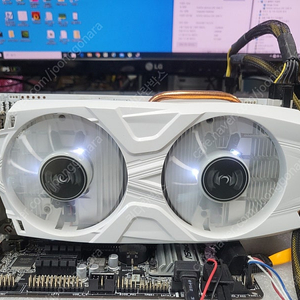 ​​[갤럭시] 지포스 GTX1050 Ti 개간지 EXOC D5 4GB 화이트