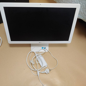 22인치 엘지 일체형pc팝니다 부산 해운대 22v240 lr25k