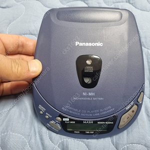 PANASONIC 워크맨 CDP SL-S370 블루색상 정상작동품 판매합니다.