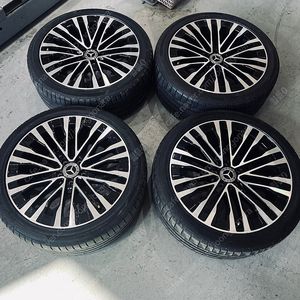 [ 정품 ] 벤츠 S클래스 S580 W223 20인치 순정 휠 타이어 조합 팝니다.