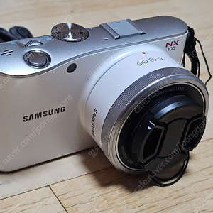 삼성 NX100 미러리스