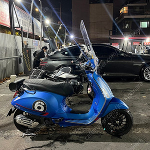 베스파 스프린트125 21년식 무광블루 판매합니다