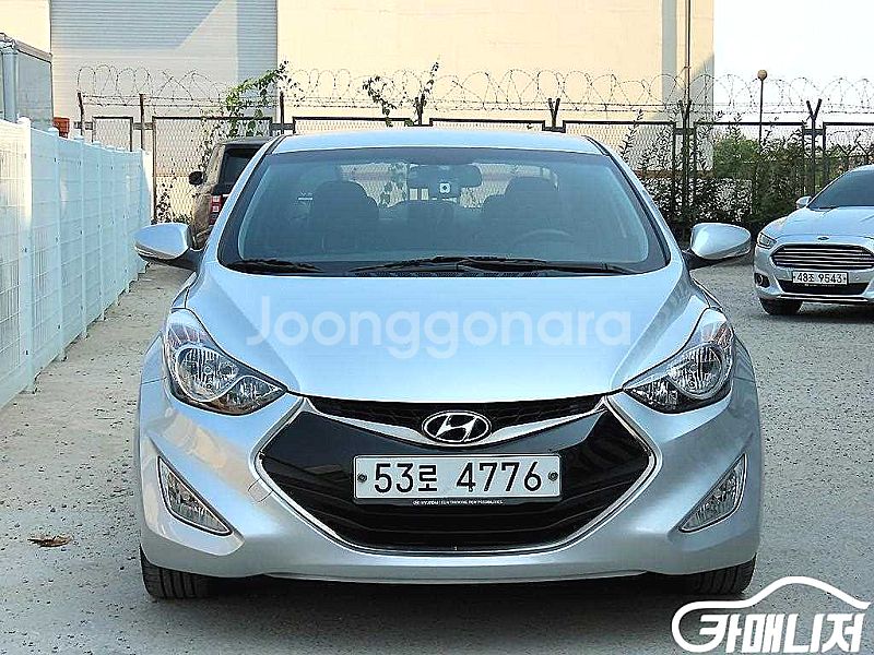 아반떼 쿠페 2.0 GDI 프리미엄 2014 년 중고차...--9