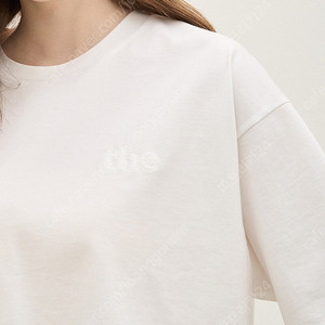 더캐시미어 티셔츠