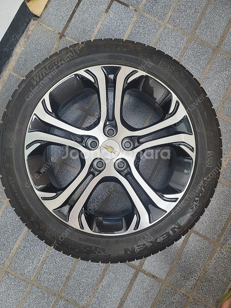쉐보레 볼트EV 17인치 휠과 원터타이어.--0
