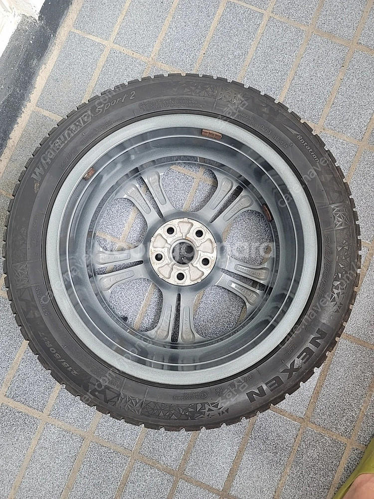 쉐보레 볼트EV 17인치 휠과 원터타이어.--1