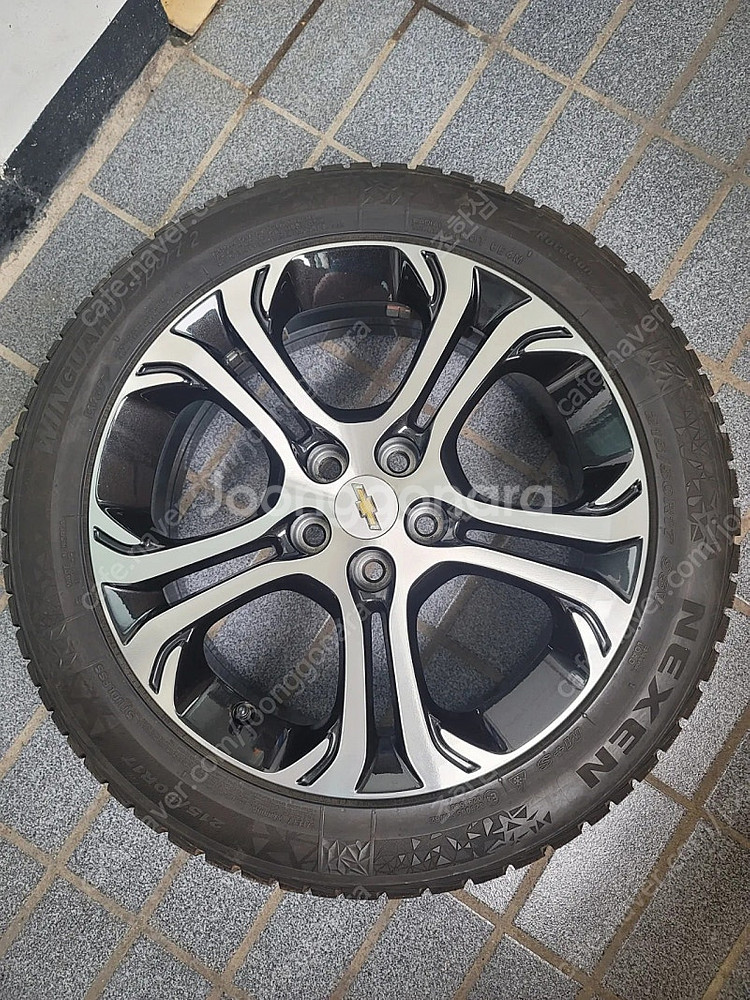 쉐보레 볼트EV 17인치 휠과 원터타이어.--2