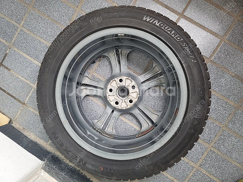 쉐보레 볼트EV 17인치 휠과 원터타이어.--3