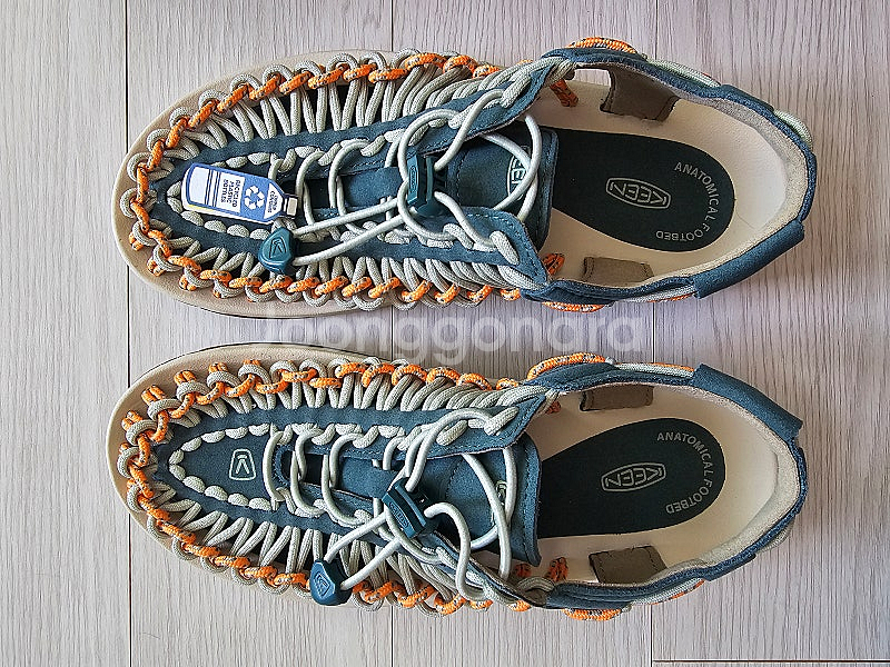 Keen 샌들 245 새신발--0